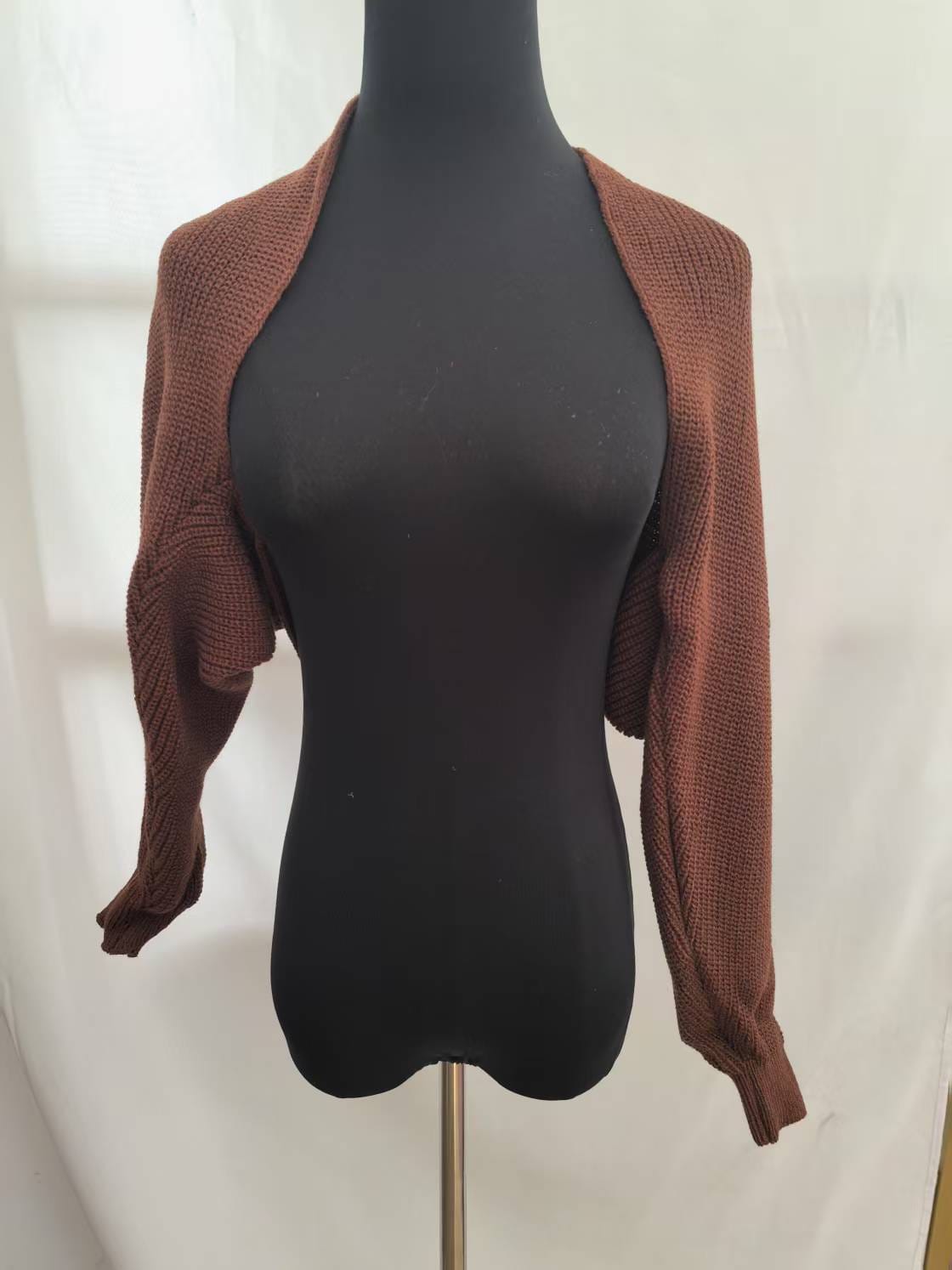 Bruine grof gebreide cropped bolero cardigan met lange mouwen