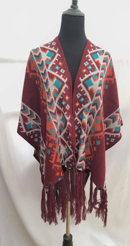 Bourgondische gebreide poncho met veelkleurig Azteeks patroon in teal