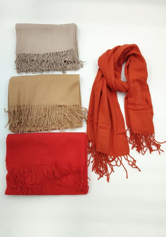 Vier pashmina-sjaals met franje in beige