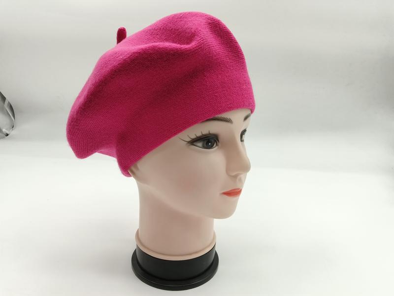 `Roze wollen gebreide Franse baret voor dames