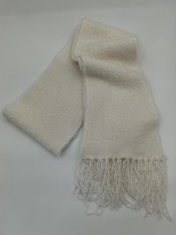 `Crème bouclé gebreide sjaal met franjes