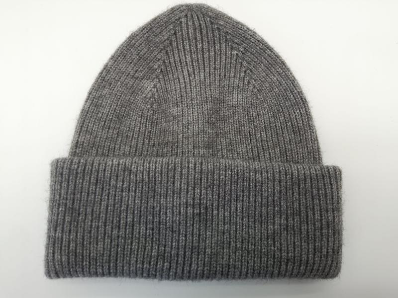 `Heather grey gebreide muts met brede omslag