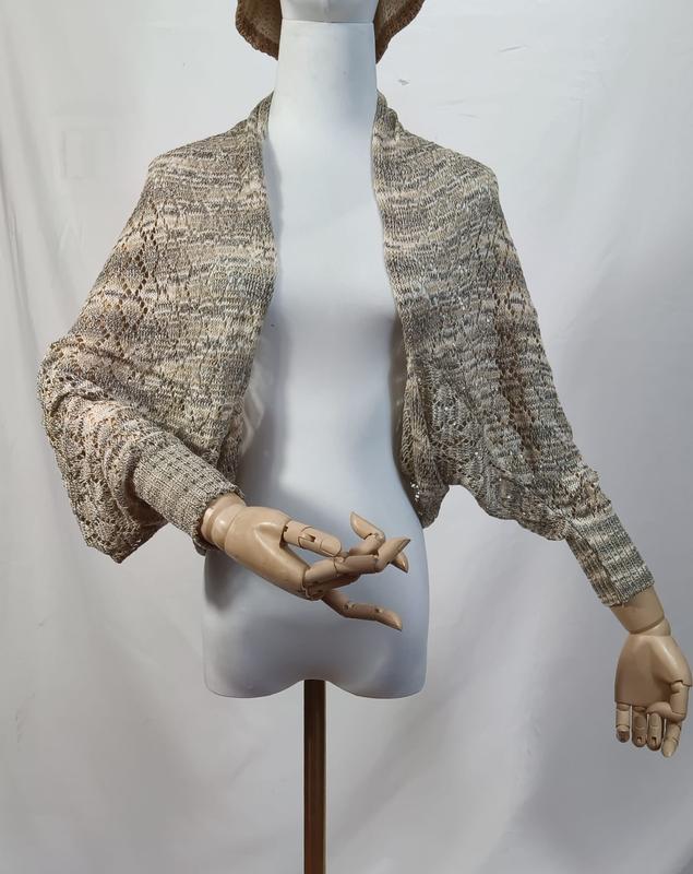 `Beige grijze gebreide open-front shrug bolero met kant details en open voorkant
