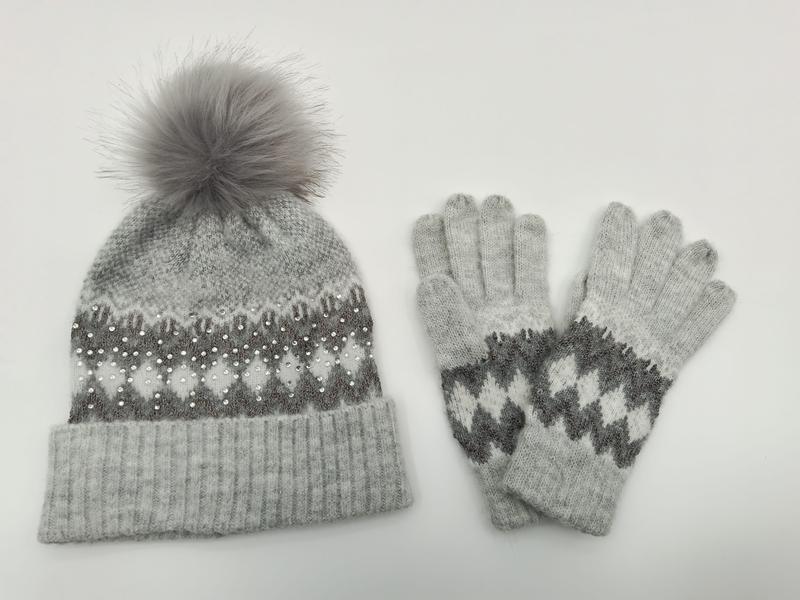 Grijze Fair Isle muts en handschoenen set met bontpompon en parels