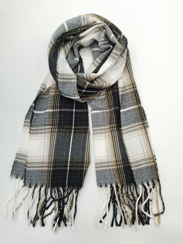 `Zwart-wit geruite franjesjaal met beige accenten