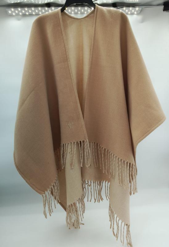 Camelkleurige wollen cape poncho met open voorkant