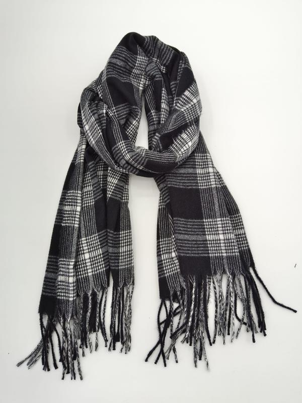 Zwart-witte geruite tartan sjaal met franjes