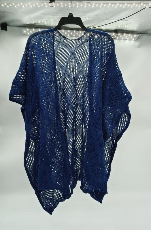 Marineblauw open kimono vest met kanthaakmotief en diagonaal golfpatroon