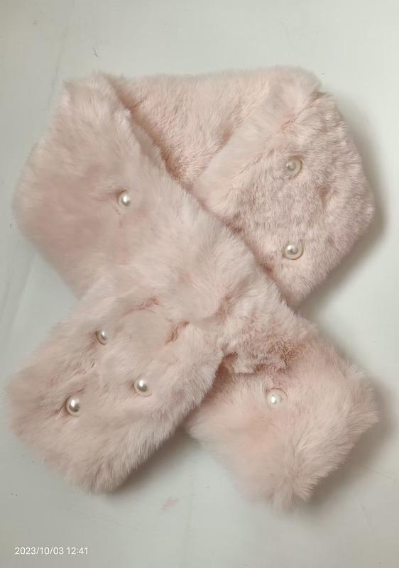 Roze nepbont crossover neksjaal met parelknopen
