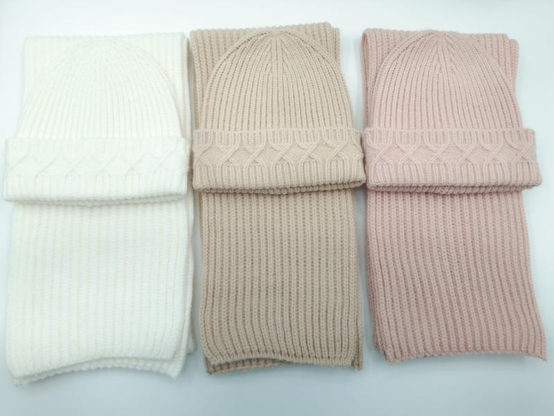  Taupe & Blush Pink
